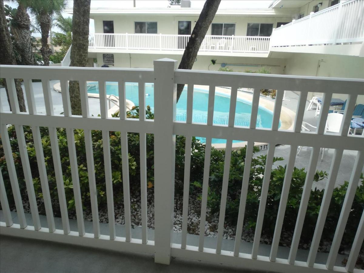Quiet Vista Del Mar 2 Bedroom Condo Beachfront Property Cocoa Beach Exteriör bild